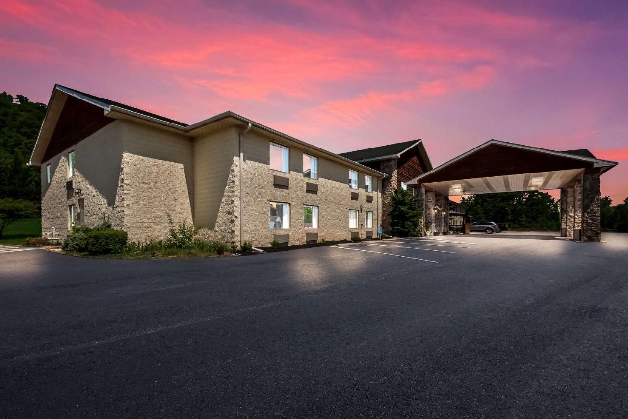 Surestay Plus Hotel By Best Western Berkeley Springs Eksteriør billede