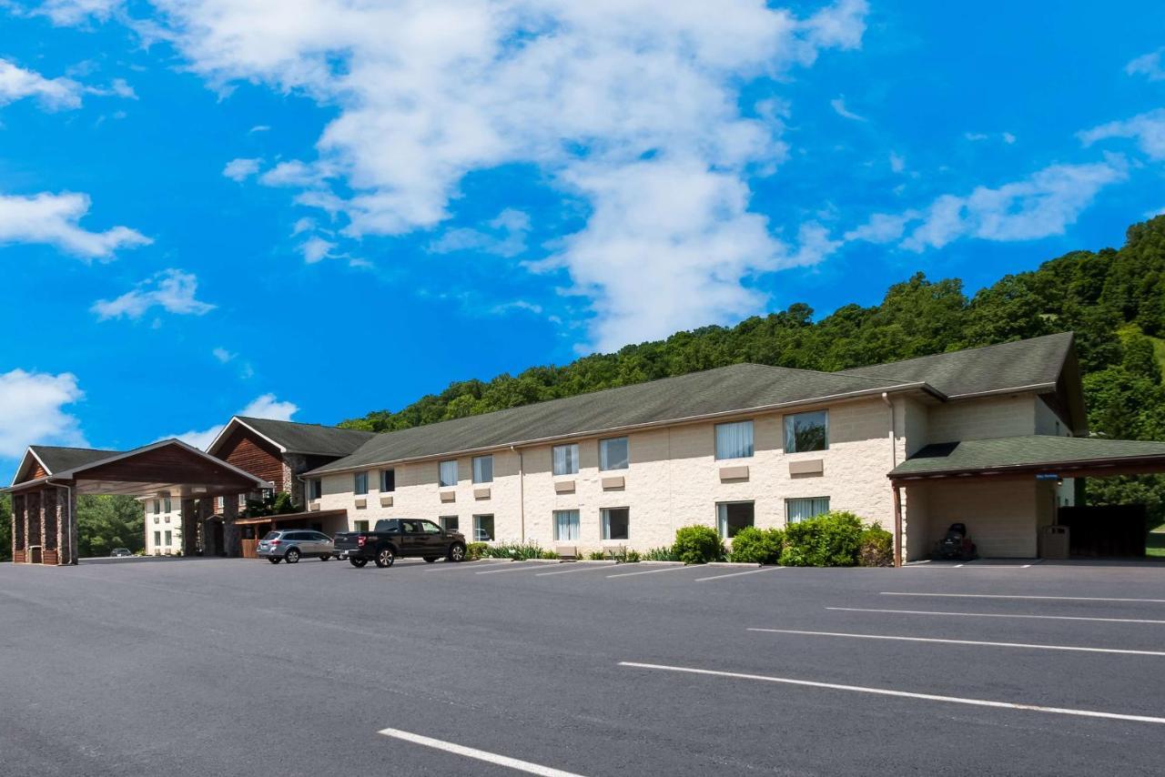Surestay Plus Hotel By Best Western Berkeley Springs Eksteriør billede