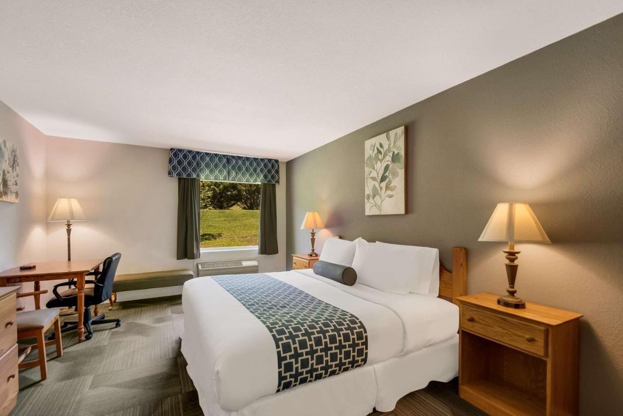 Surestay Plus Hotel By Best Western Berkeley Springs Eksteriør billede