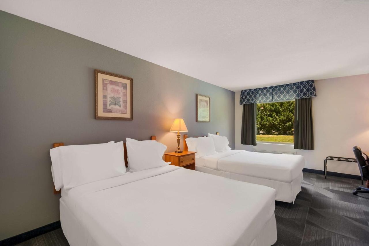 Surestay Plus Hotel By Best Western Berkeley Springs Eksteriør billede