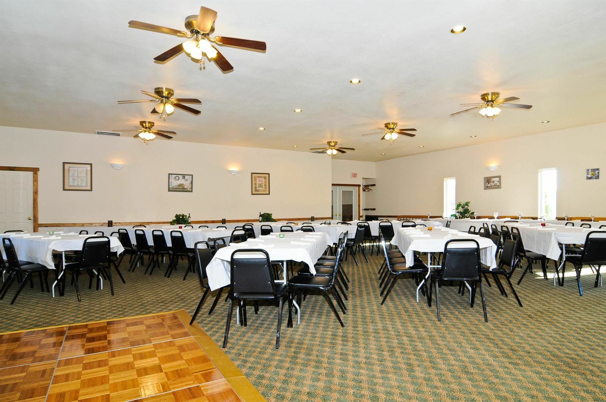 Surestay Plus Hotel By Best Western Berkeley Springs Restaurant billede