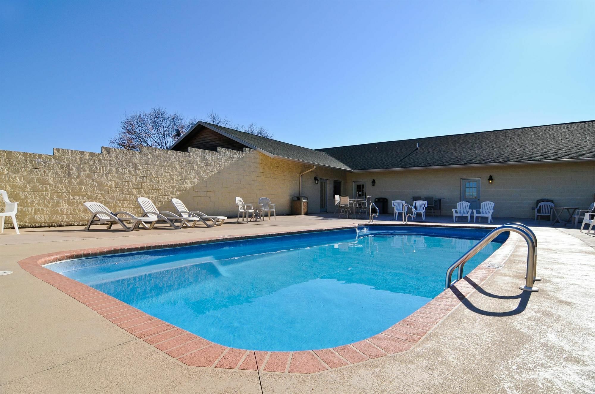Surestay Plus Hotel By Best Western Berkeley Springs Eksteriør billede